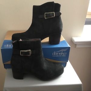 Dansko Hartley Ankle Boot